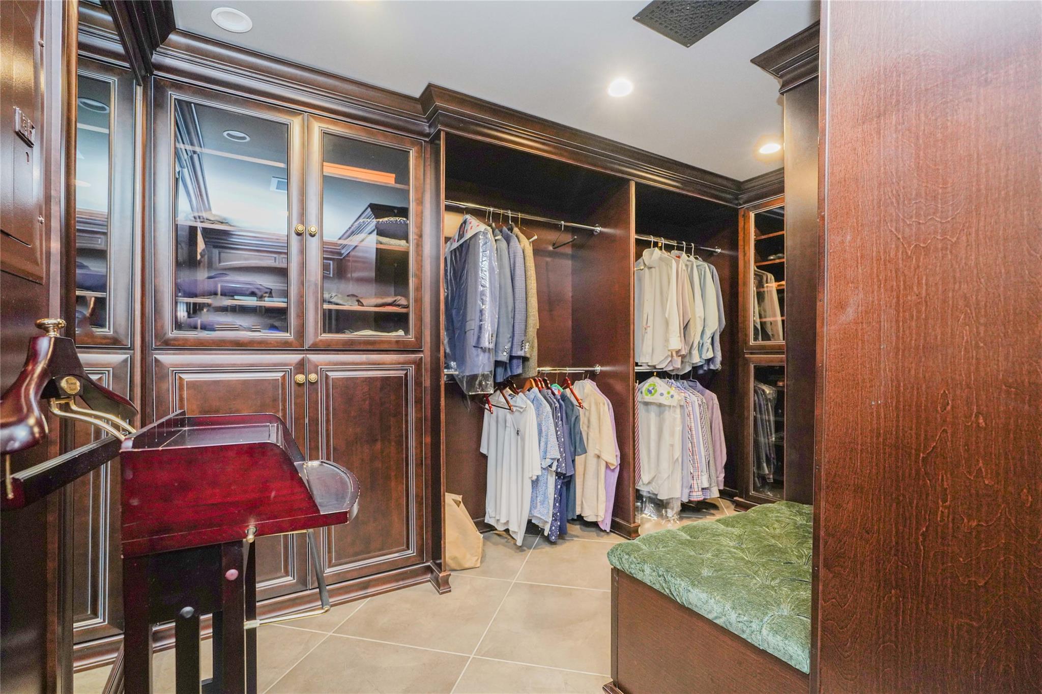 42 Elmhurst Avenue, Staten Island, NY 10301