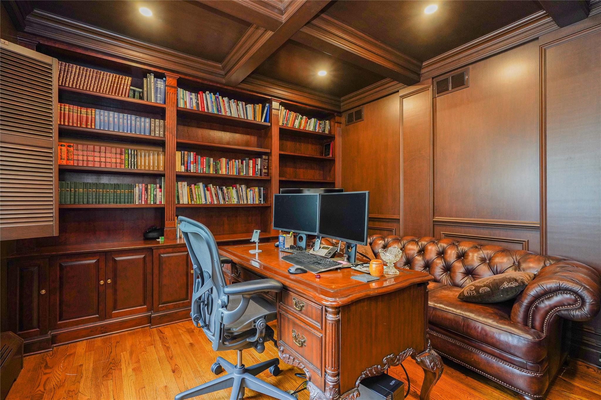 42 Elmhurst Avenue, Staten Island, NY 10301