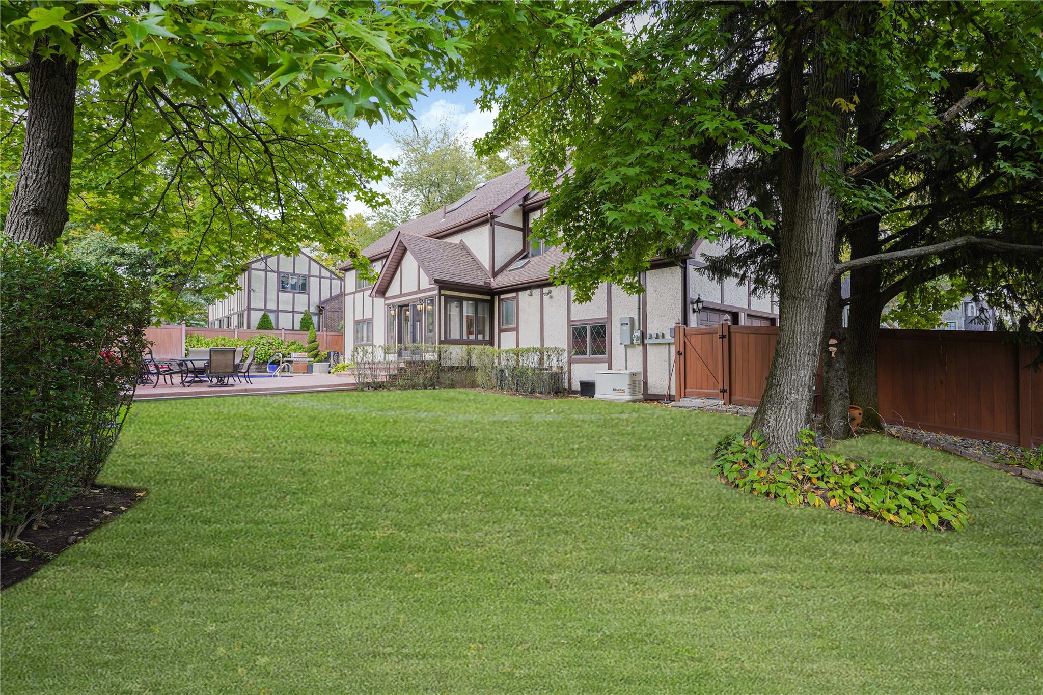 42 Elmhurst Avenue, Staten Island, NY 10301