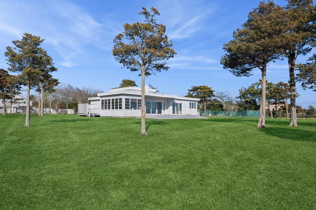 4A Last Lane, Hampton Bays, NY 11946