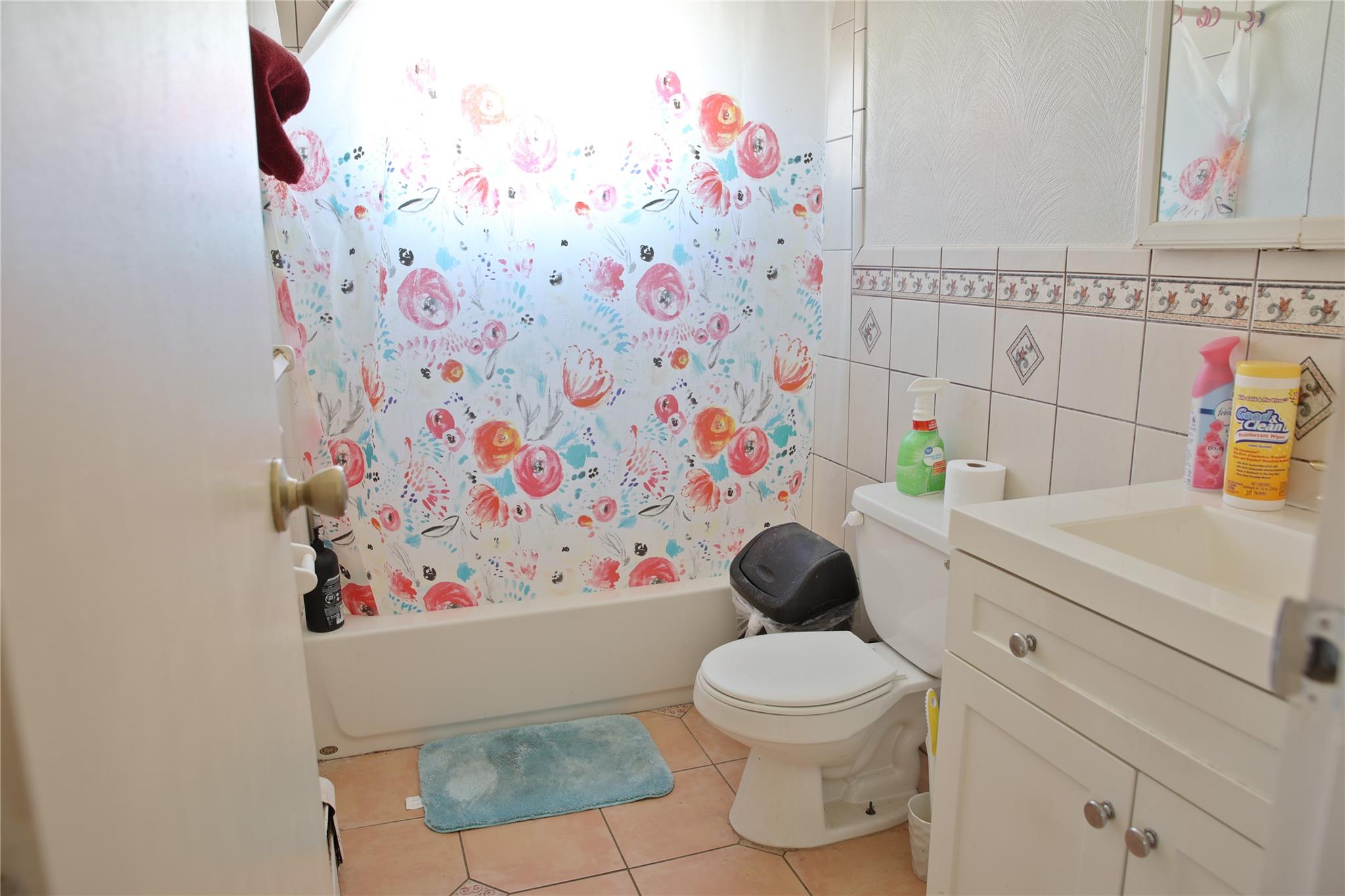 129 2nd Avenue, Brentwood, NY 11717