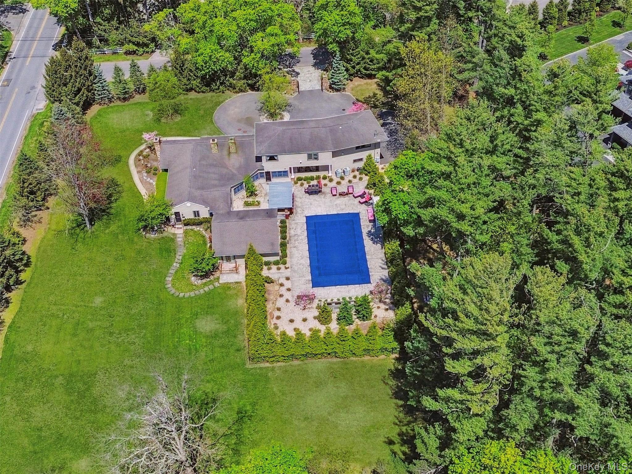 1 Pine Valley Road, Upper Brookville, NY 11771