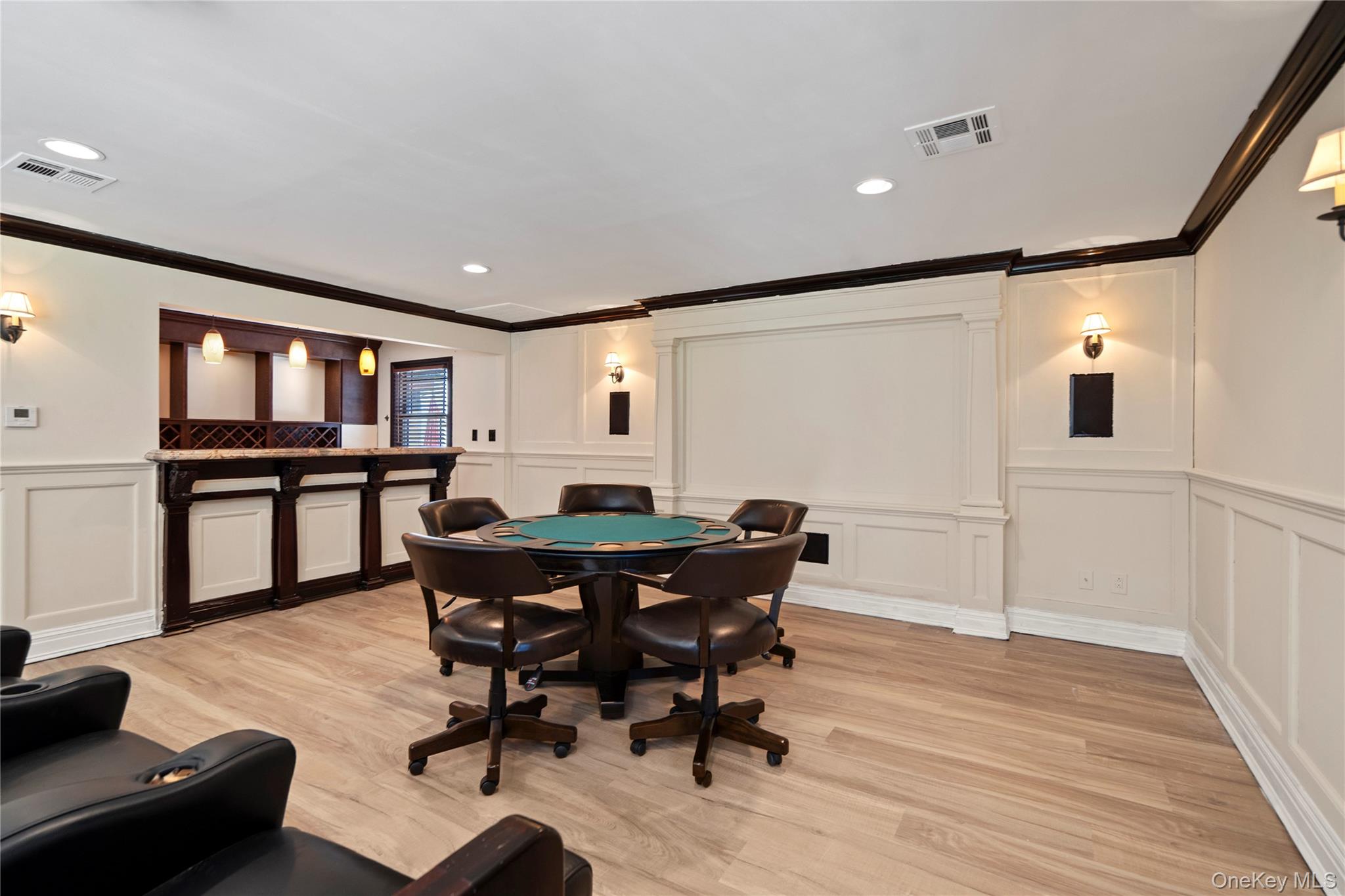 1 Pine Valley Road, Upper Brookville, NY 11771