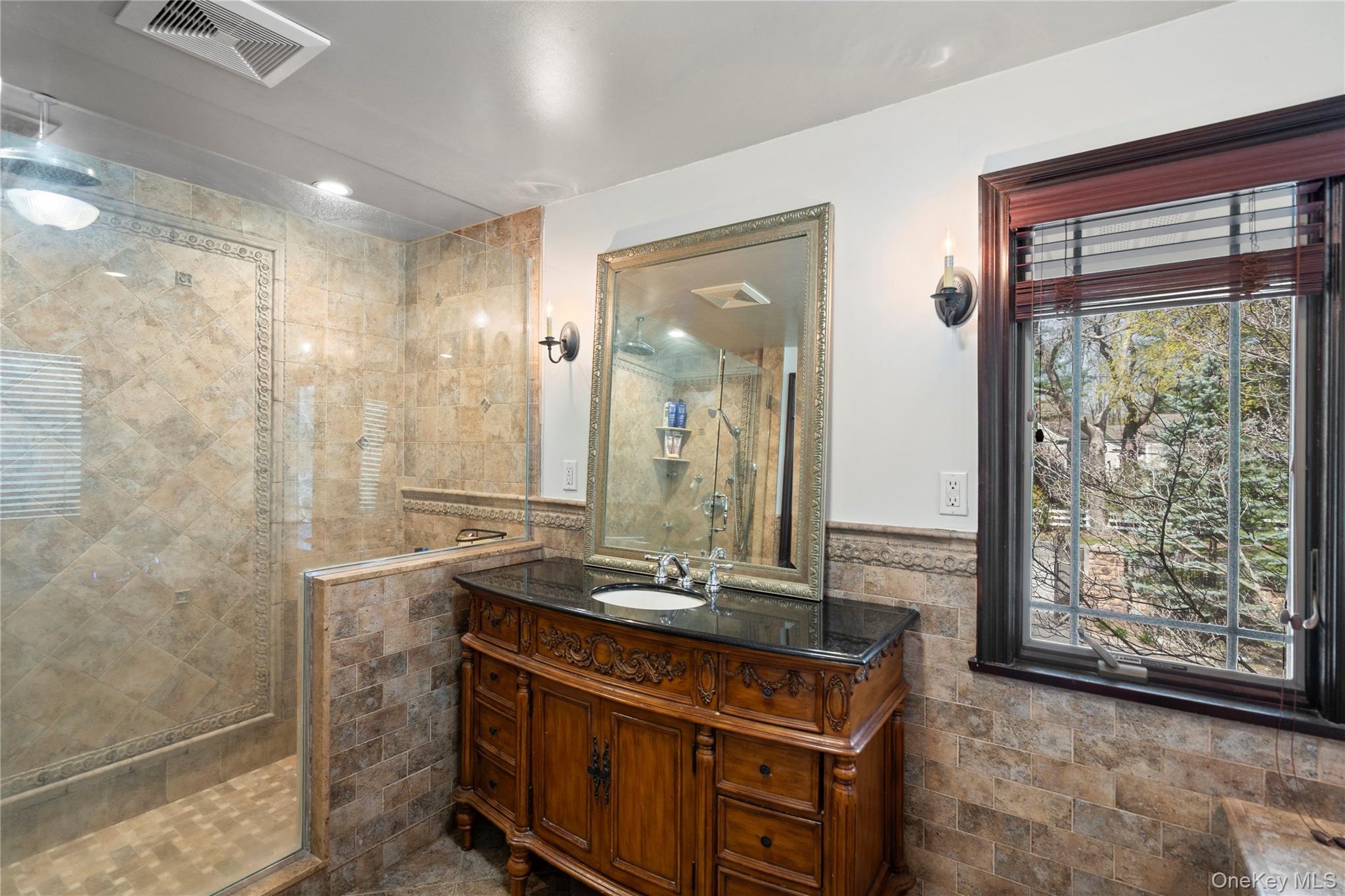 1 Pine Valley Road, Upper Brookville, NY 11771