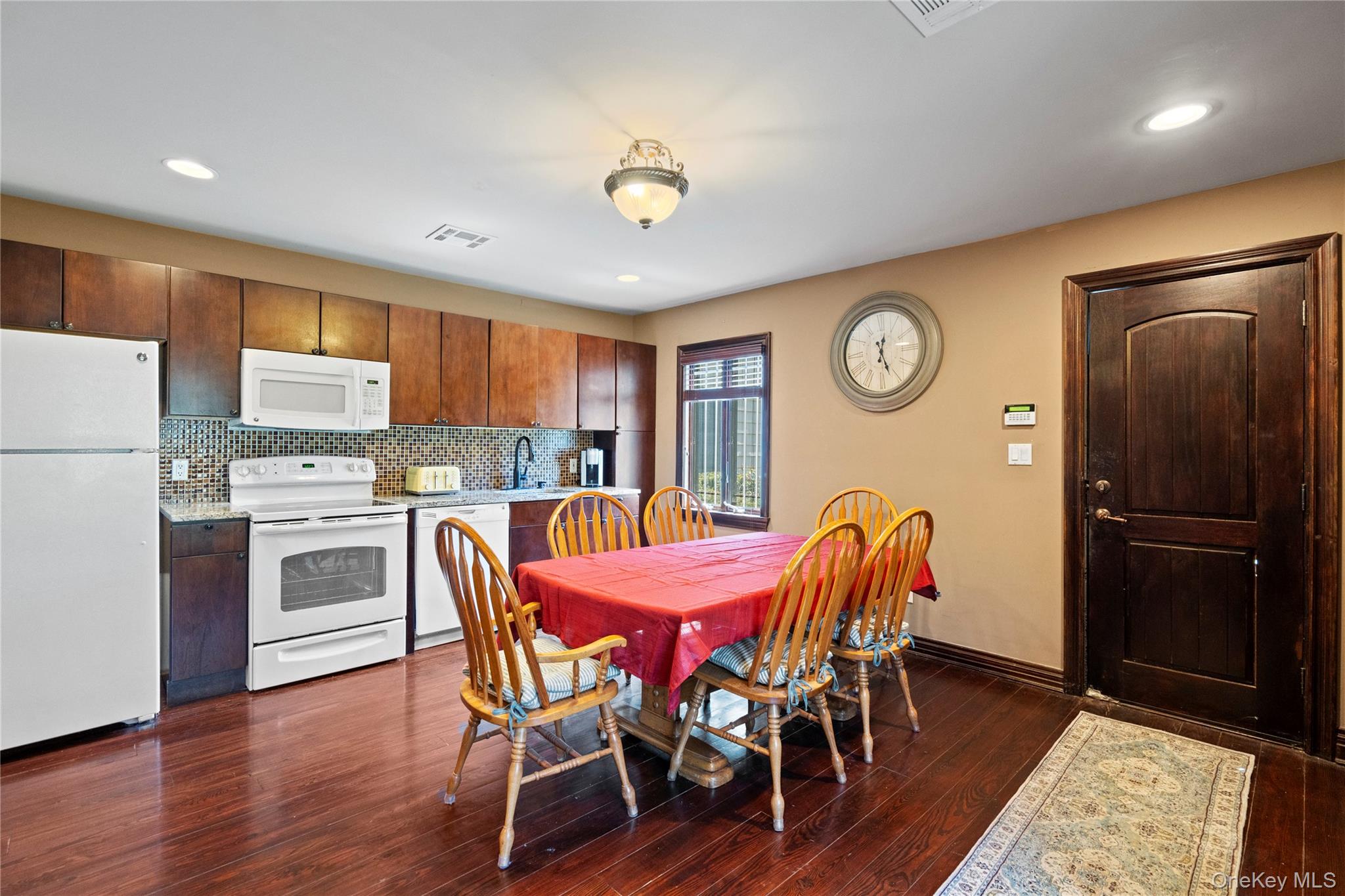 1 Pine Valley Road, Upper Brookville, NY 11771