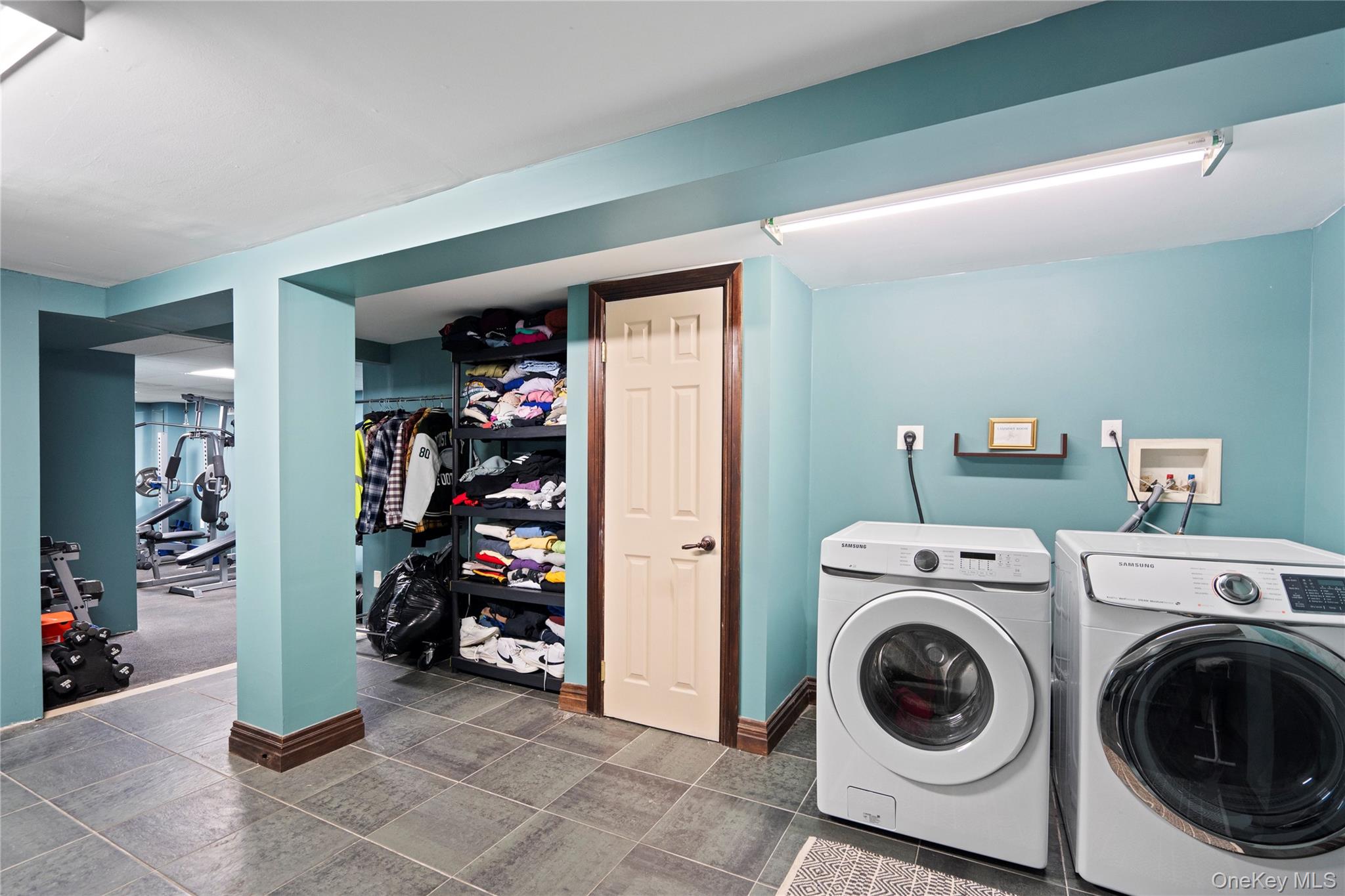 1 Pine Valley Road, Upper Brookville, NY 11771