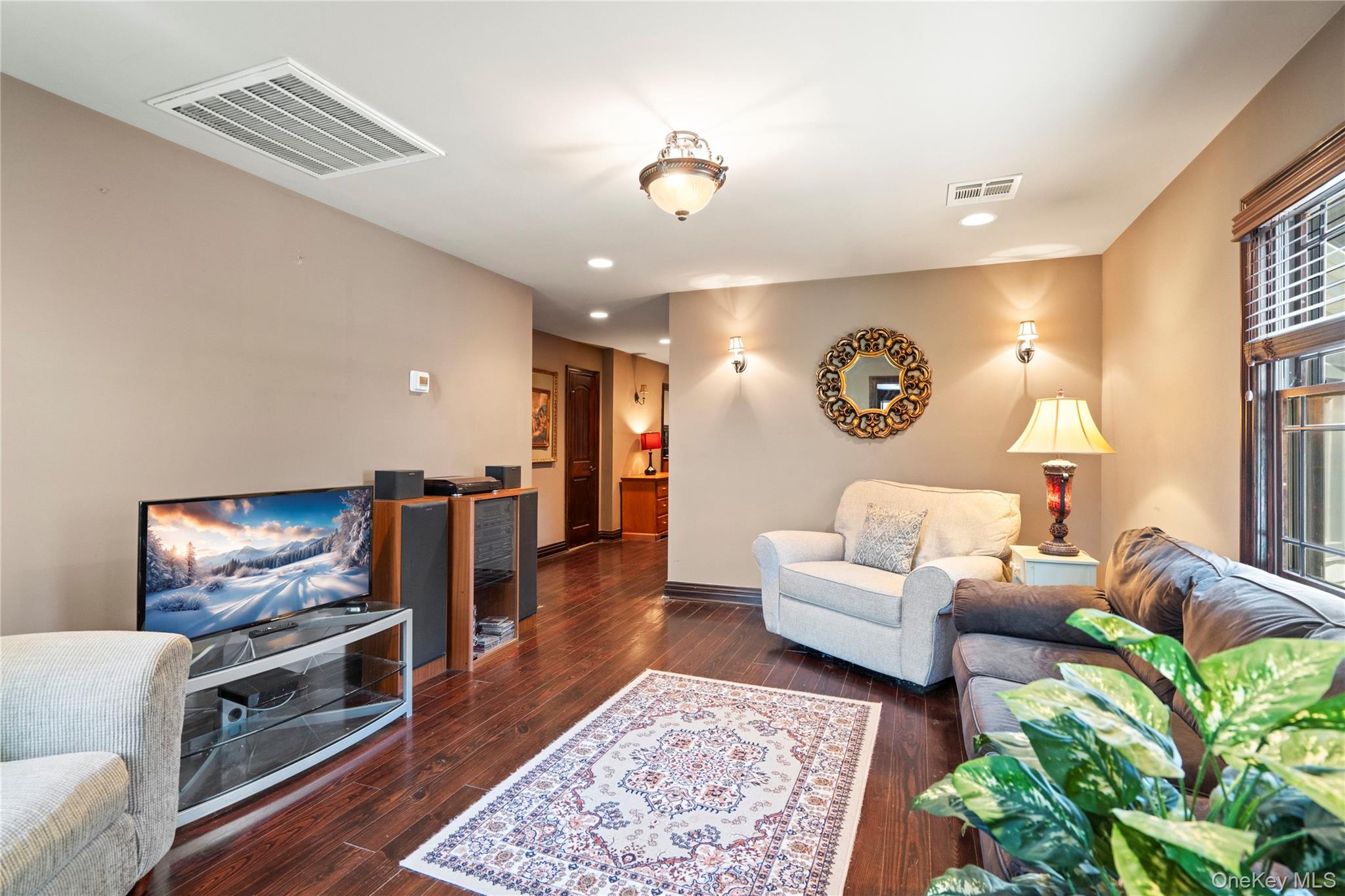 1 Pine Valley Road, Upper Brookville, NY 11771