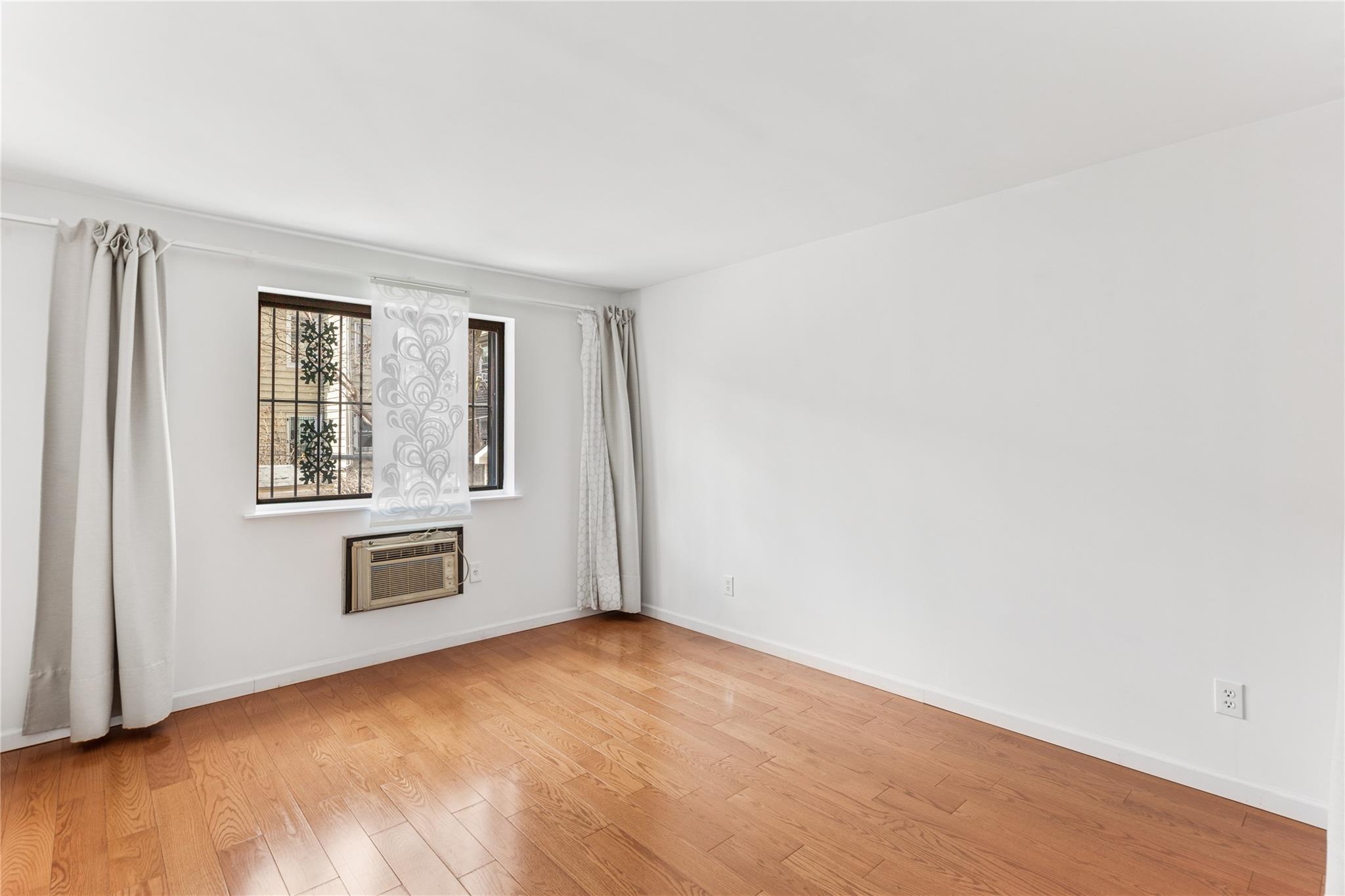 4158 Judge Street # 2B, Elmhurst, NY 11373