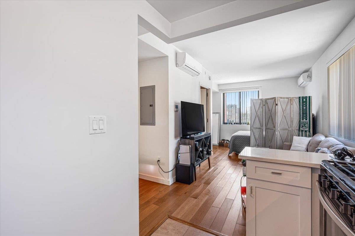 87-22 51st Avenue # 4H, Elmhurst, NY 11373