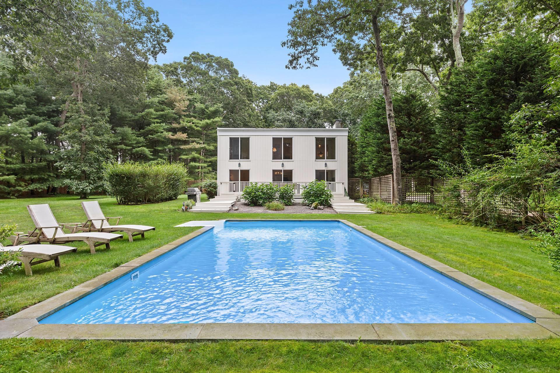 28 Georgica Close Road, East Hampton, NY 11937