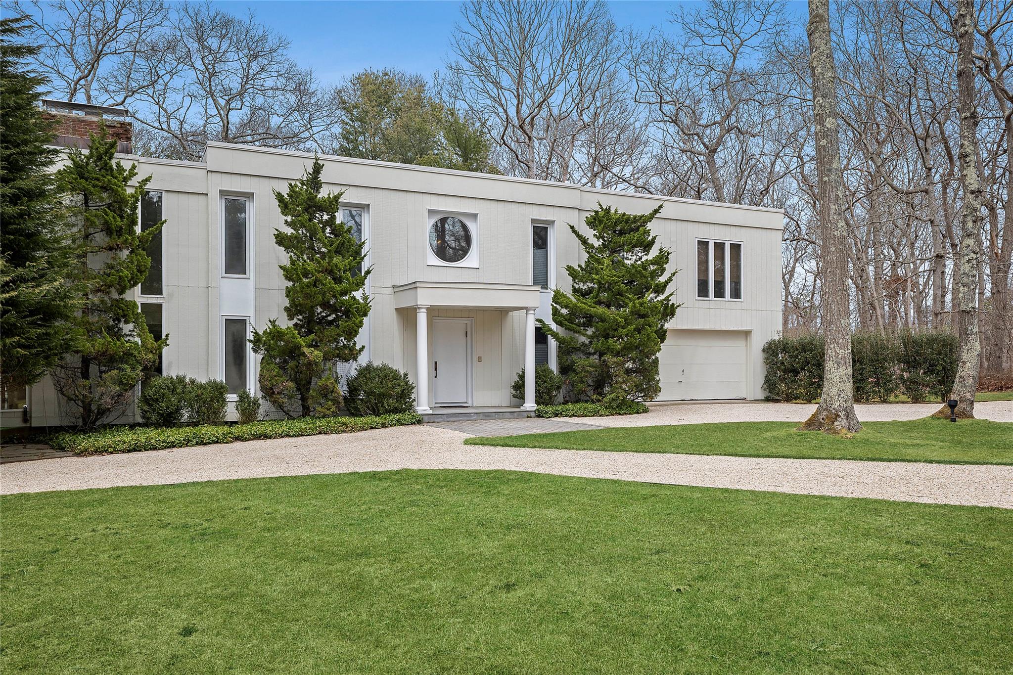 28 Georgica Close Road, East Hampton, NY 11937