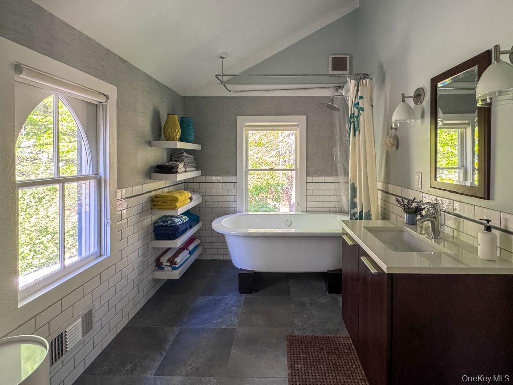 94 The Middle Way, Mount Tremper, NY 12457