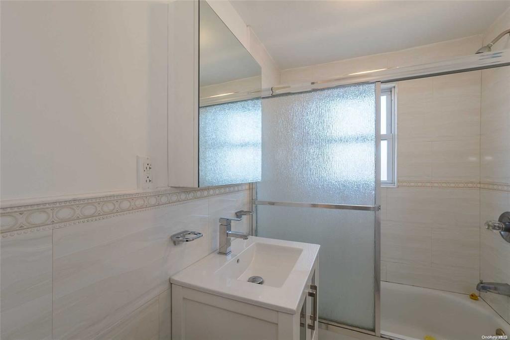17442 Polhemus Avenue, Jamaica, NY 11433