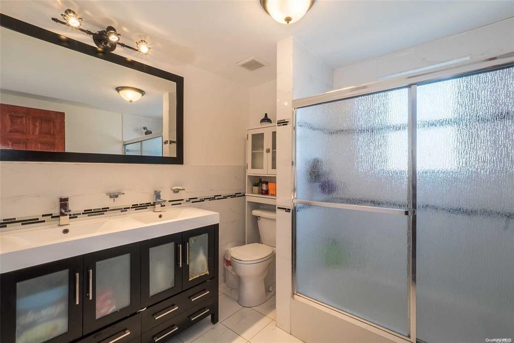 17442 Polhemus Avenue, Jamaica, NY 11433