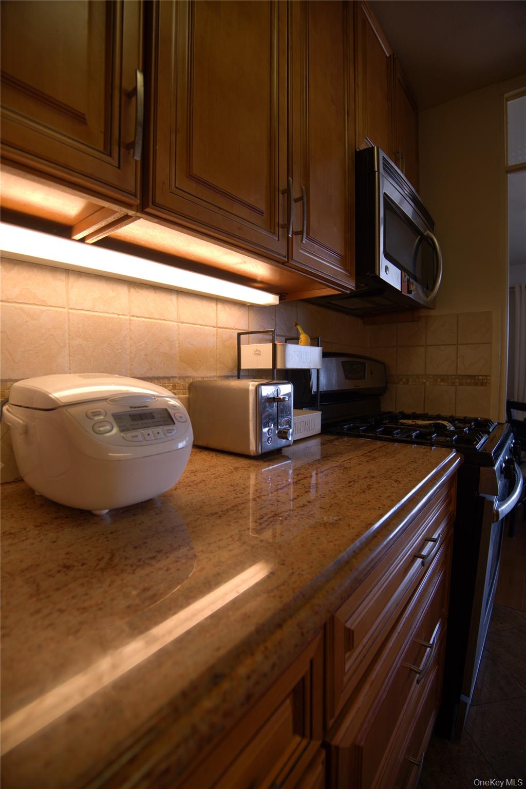 72-35 112 Street # 12C, Forest Hills, NY 11375