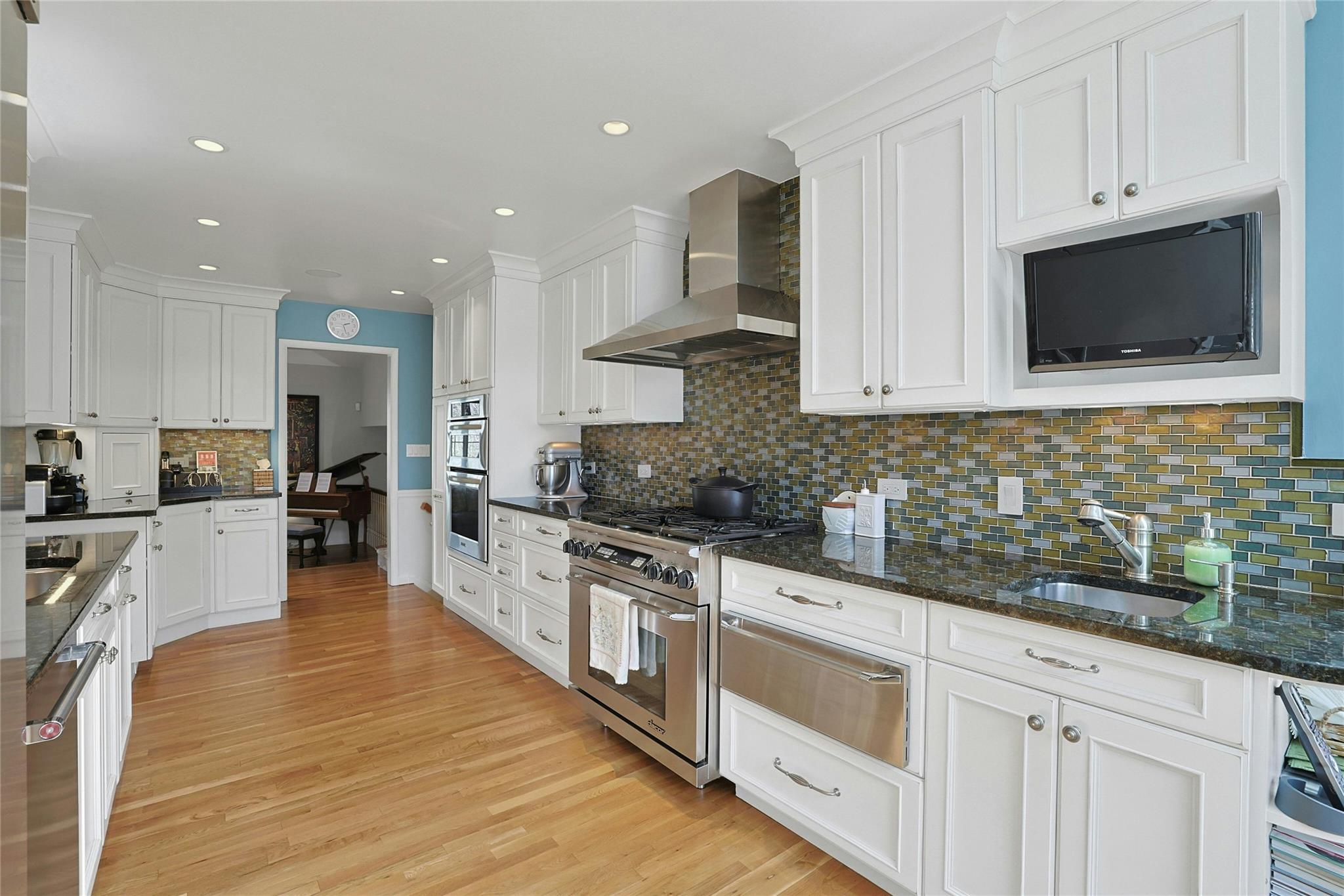 42 Cross Ridge Road, Chappaqua, NY 10514