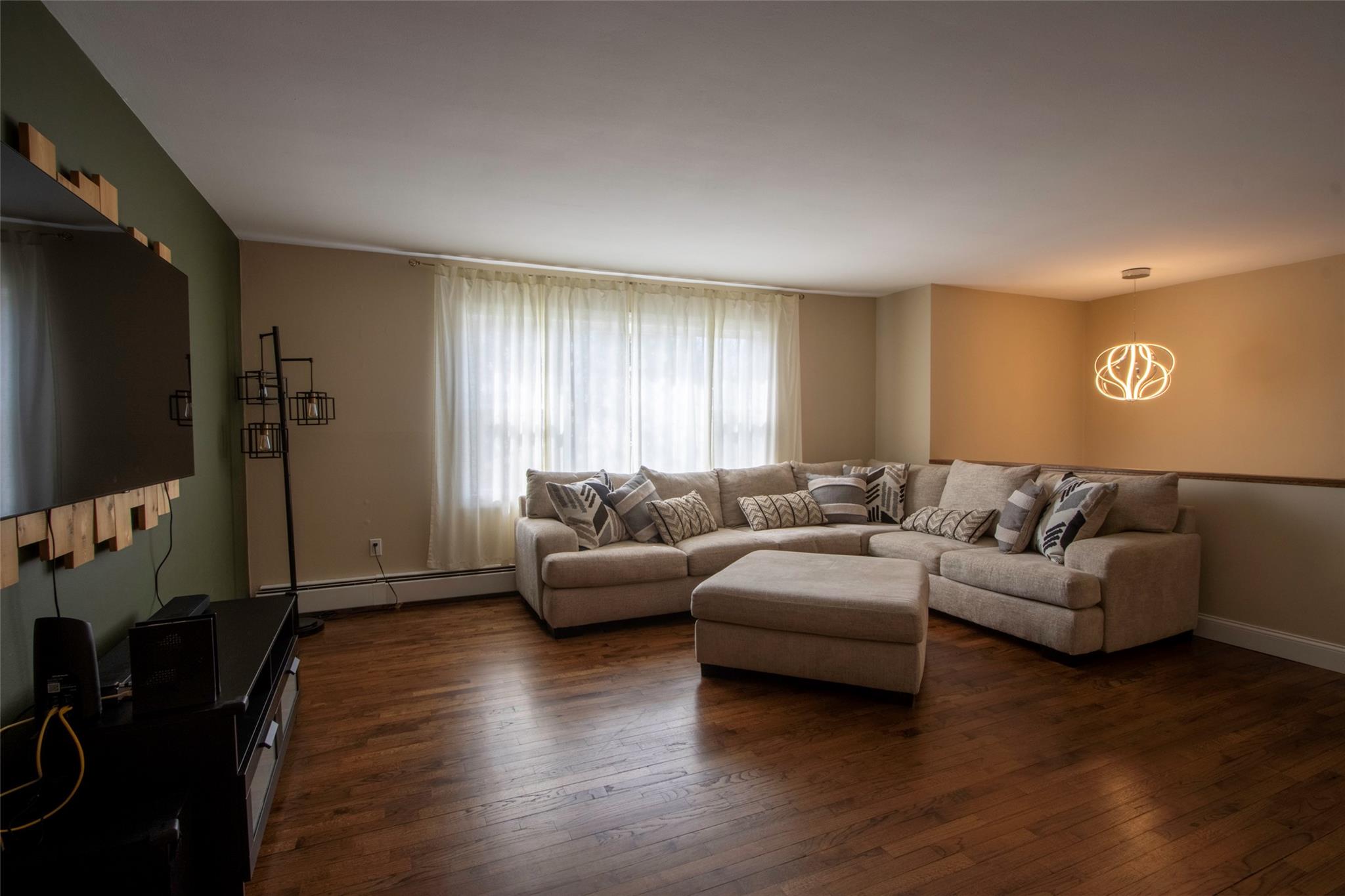 108 Parkdale Drive, New Windsor, NY 12553