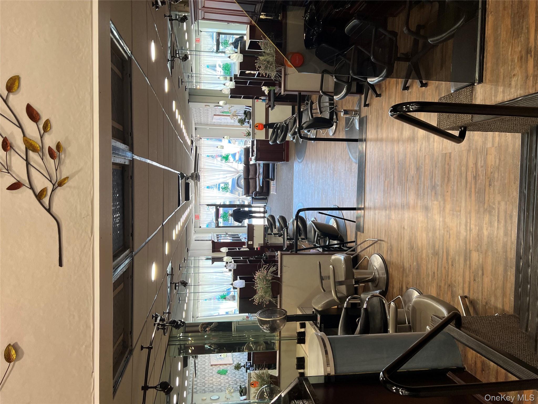 45 E Main Street NE, Smithtown, NY 11787