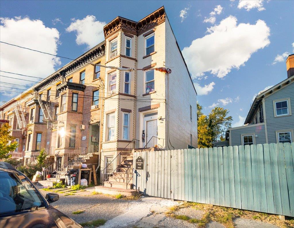 6 Farrington Street, Newburgh, NY 12550