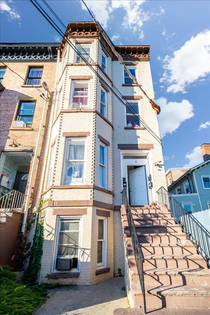 6 Farrington Street, Newburgh, NY 12550