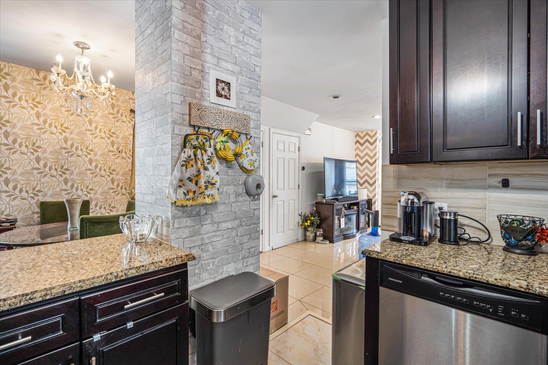 1865 Mulford Avenue, Bronx, NY 10461