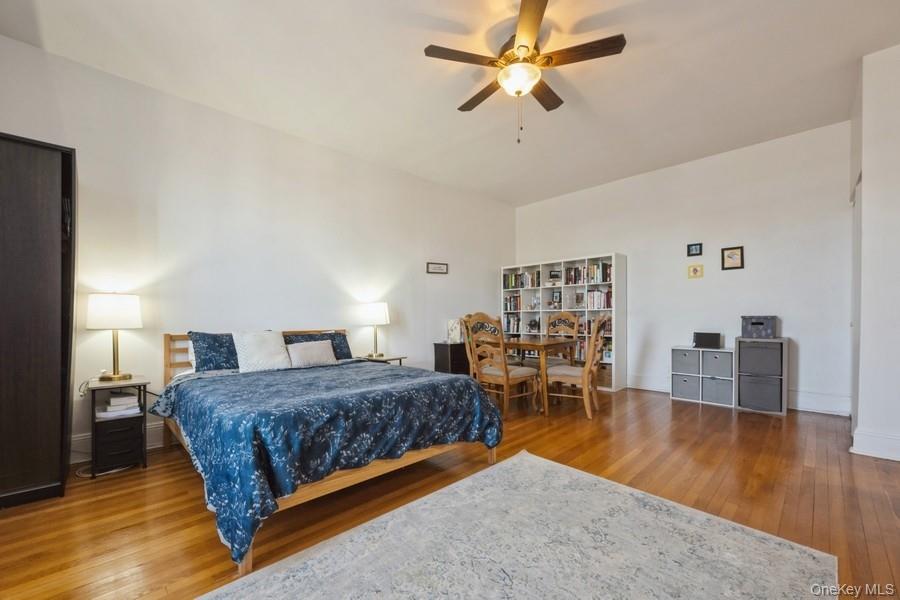 1185 E Broadway # 4 A, Hewlett, NY 11557