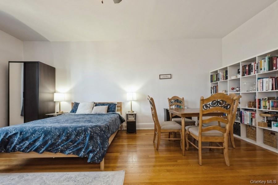 1185 E Broadway # 4 A, Hewlett, NY 11557