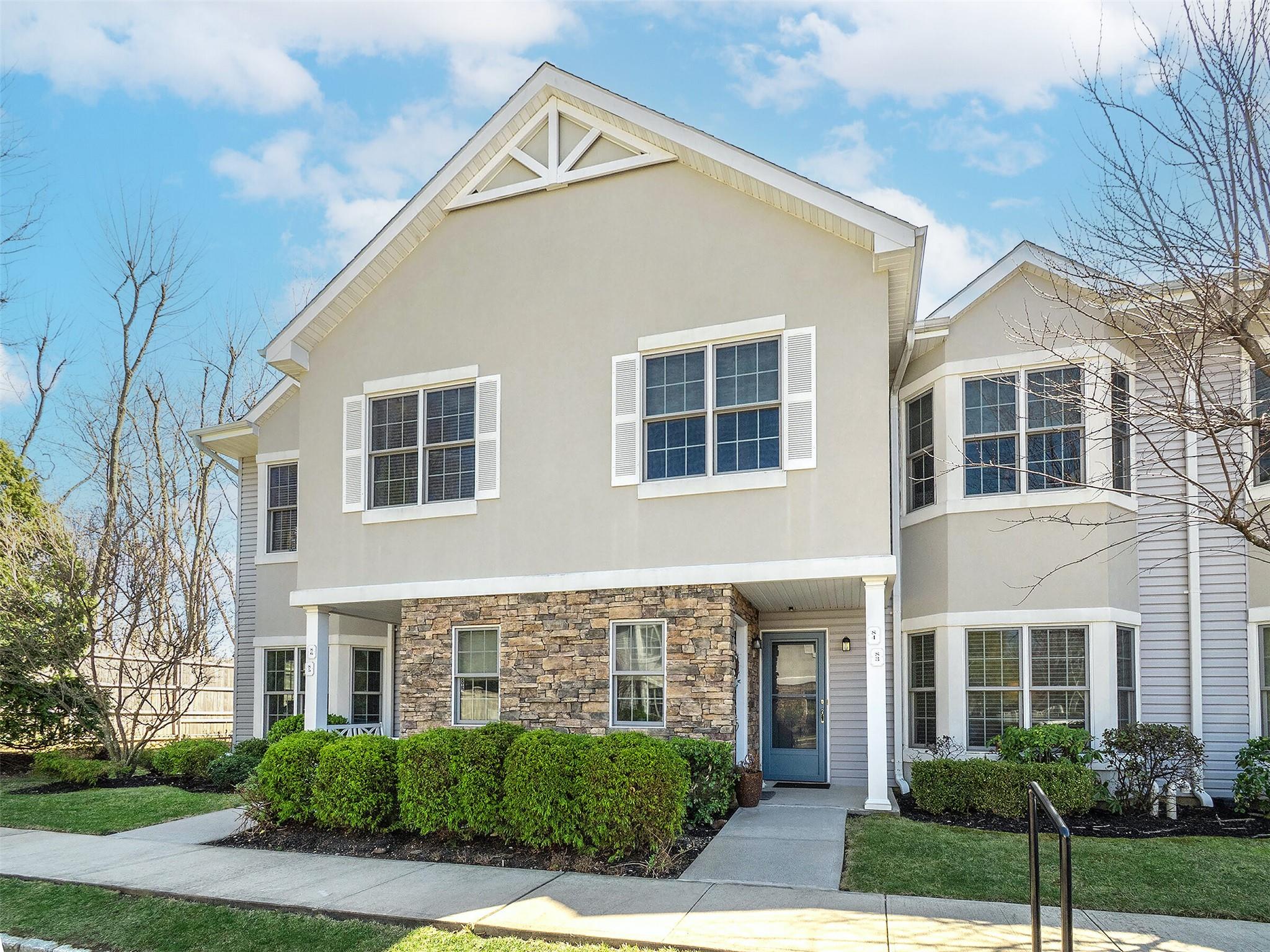 83 Pond View Drive # LOWER UNIT, Port Washington, NY 11050