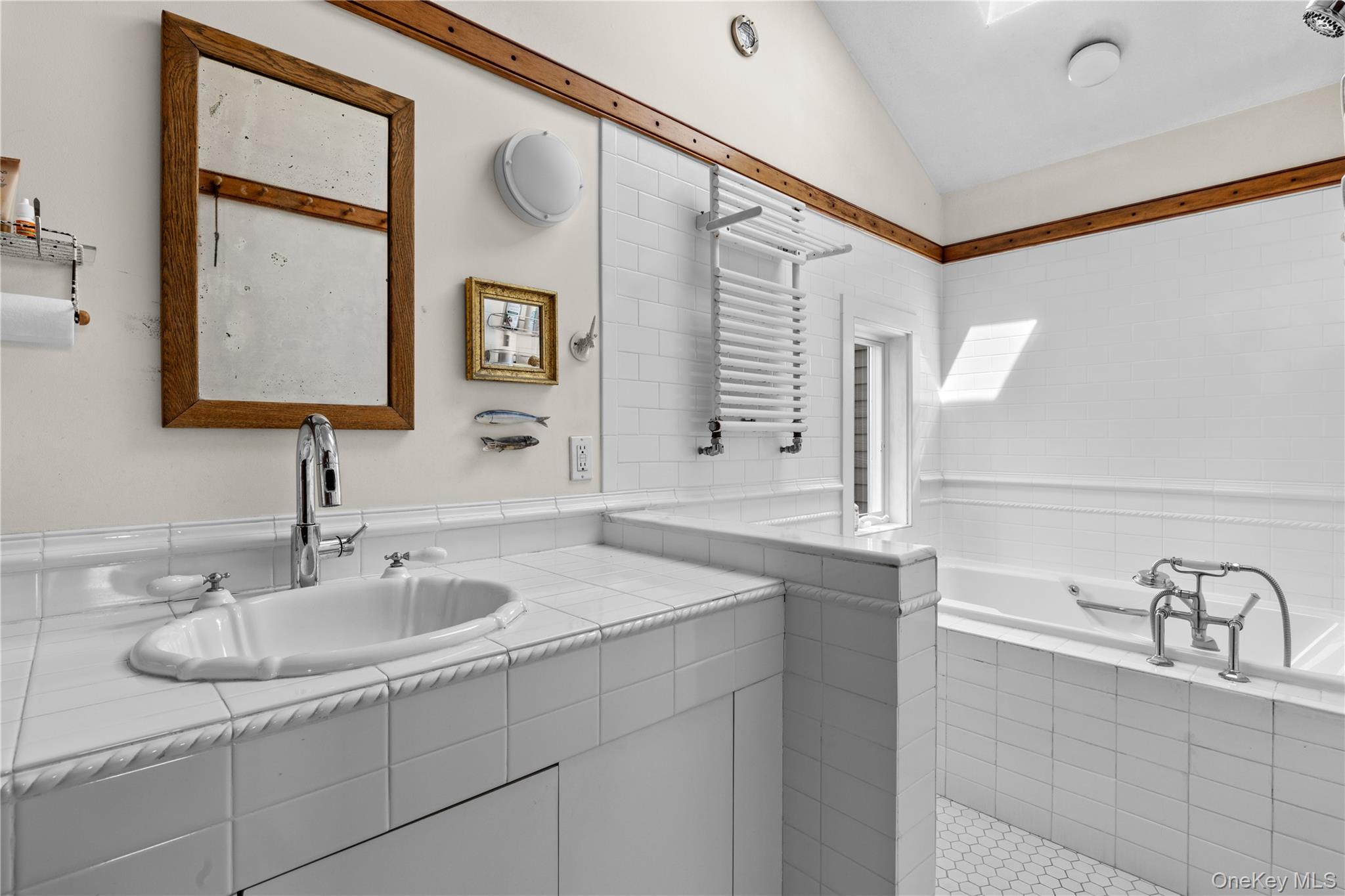 1075 Narrow River Road, Orient, NY 11957