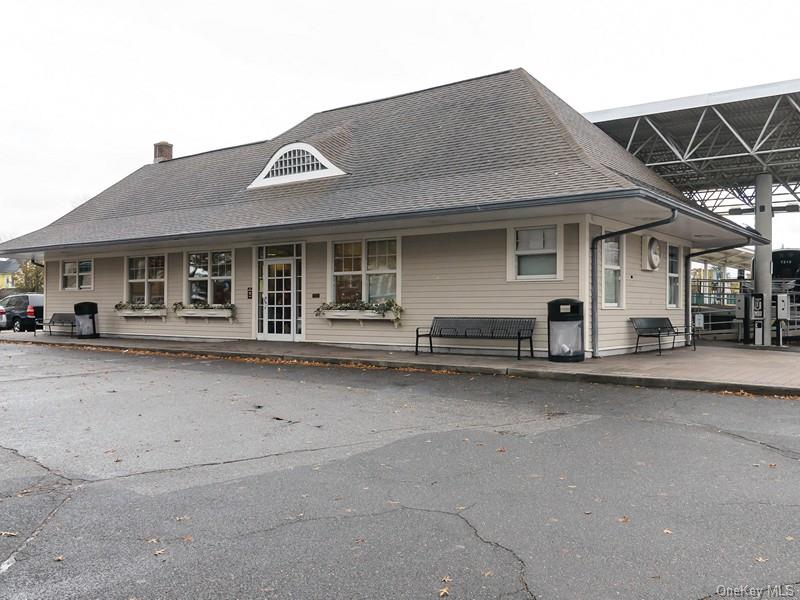 454 Main Street, Port Washington, NY 11050