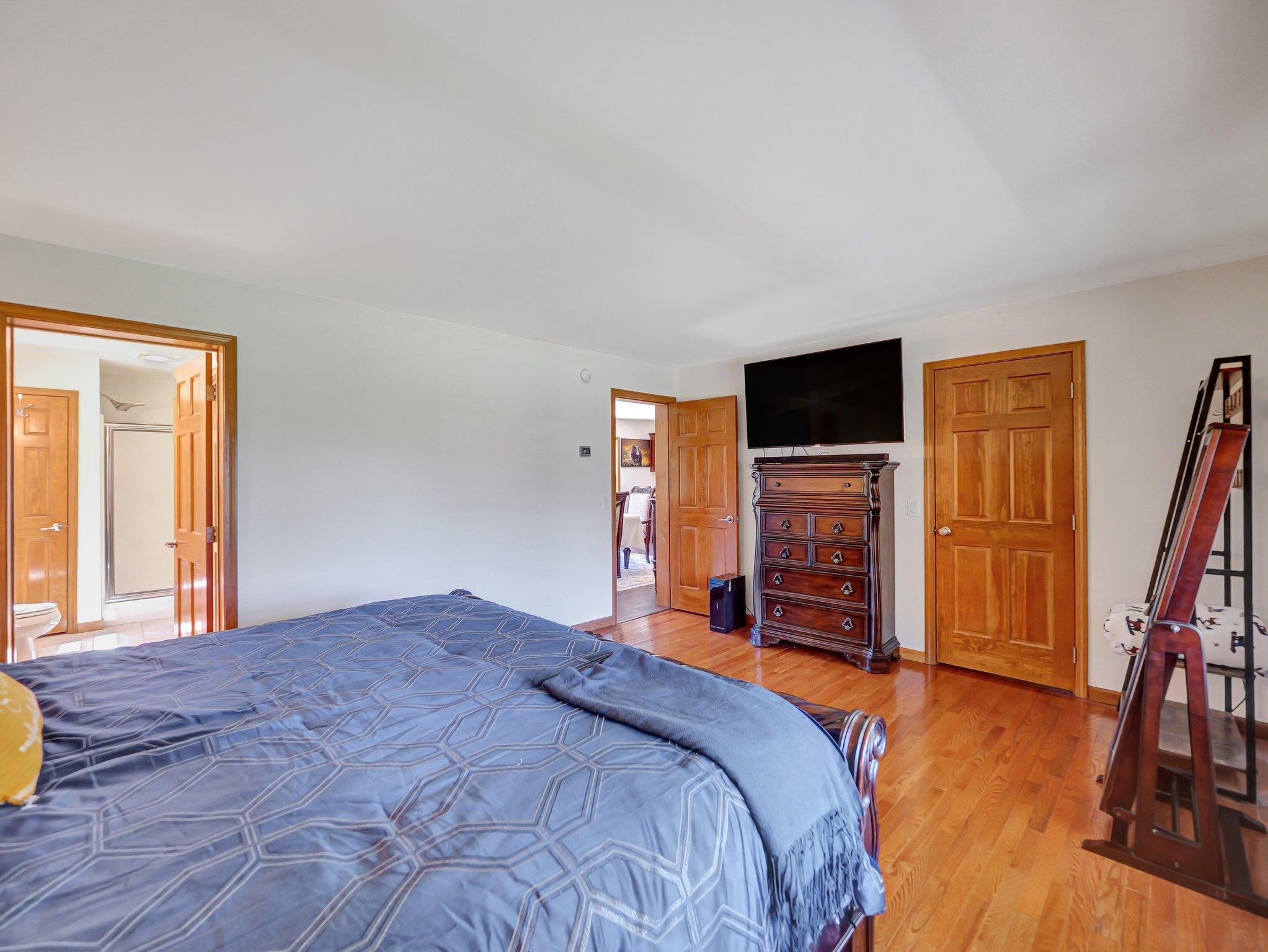 65 York Lake Road, Barryville, NY 12719