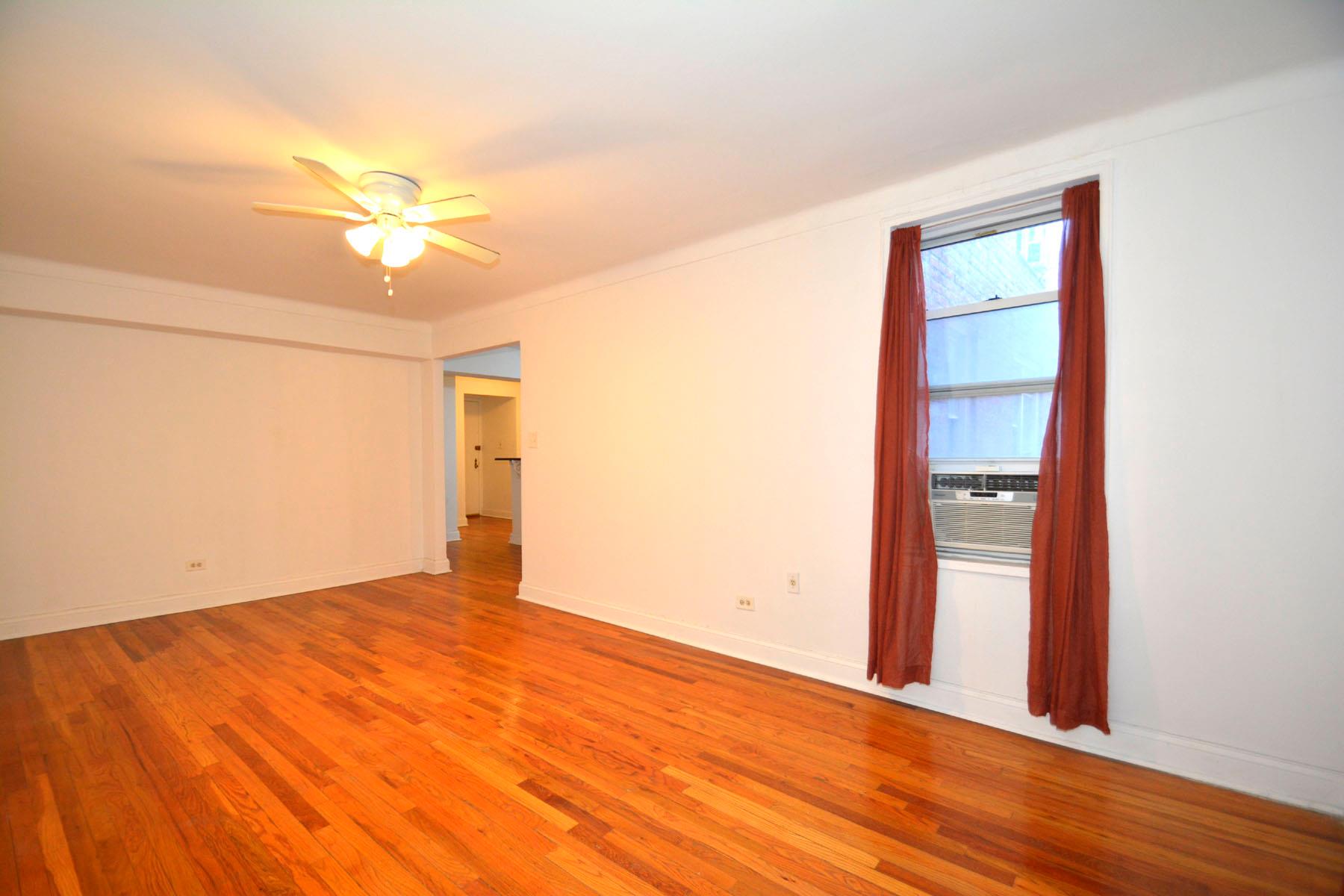 67-12 Yellowstone Blvd # B11, Forest Hills, NY 11375