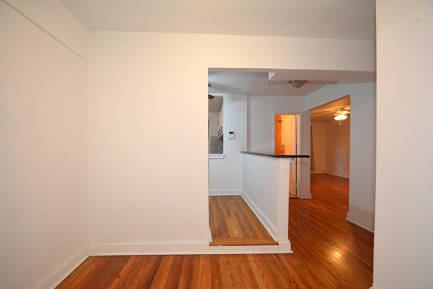 67-12 Yellowstone Blvd # B11, Forest Hills, NY 11375