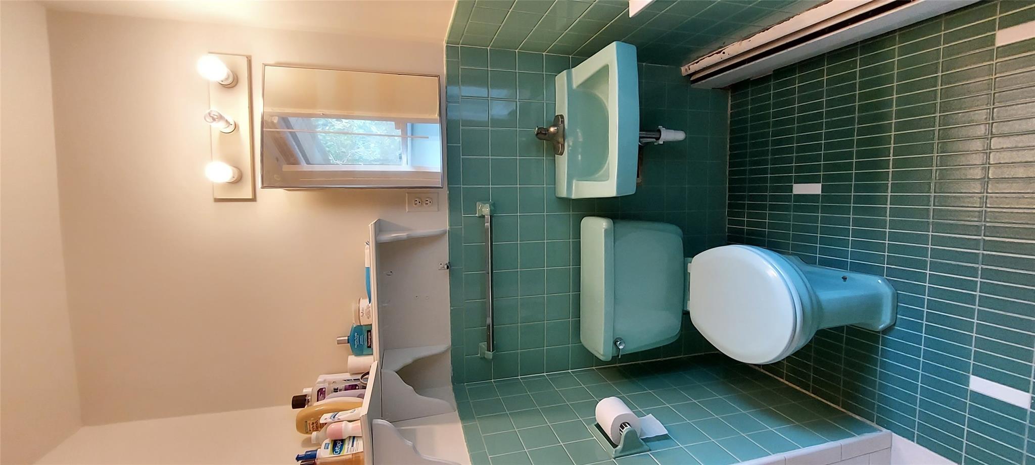 2 N Eckerson Lane, Spring Valley, NY 10977