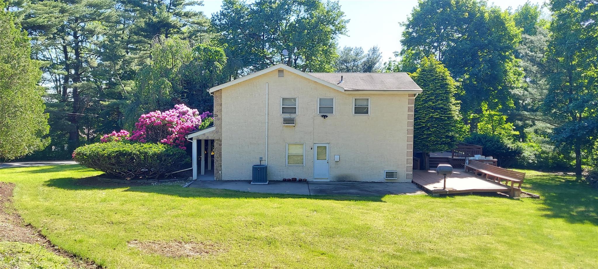 2 N Eckerson Lane, Spring Valley, NY 10977