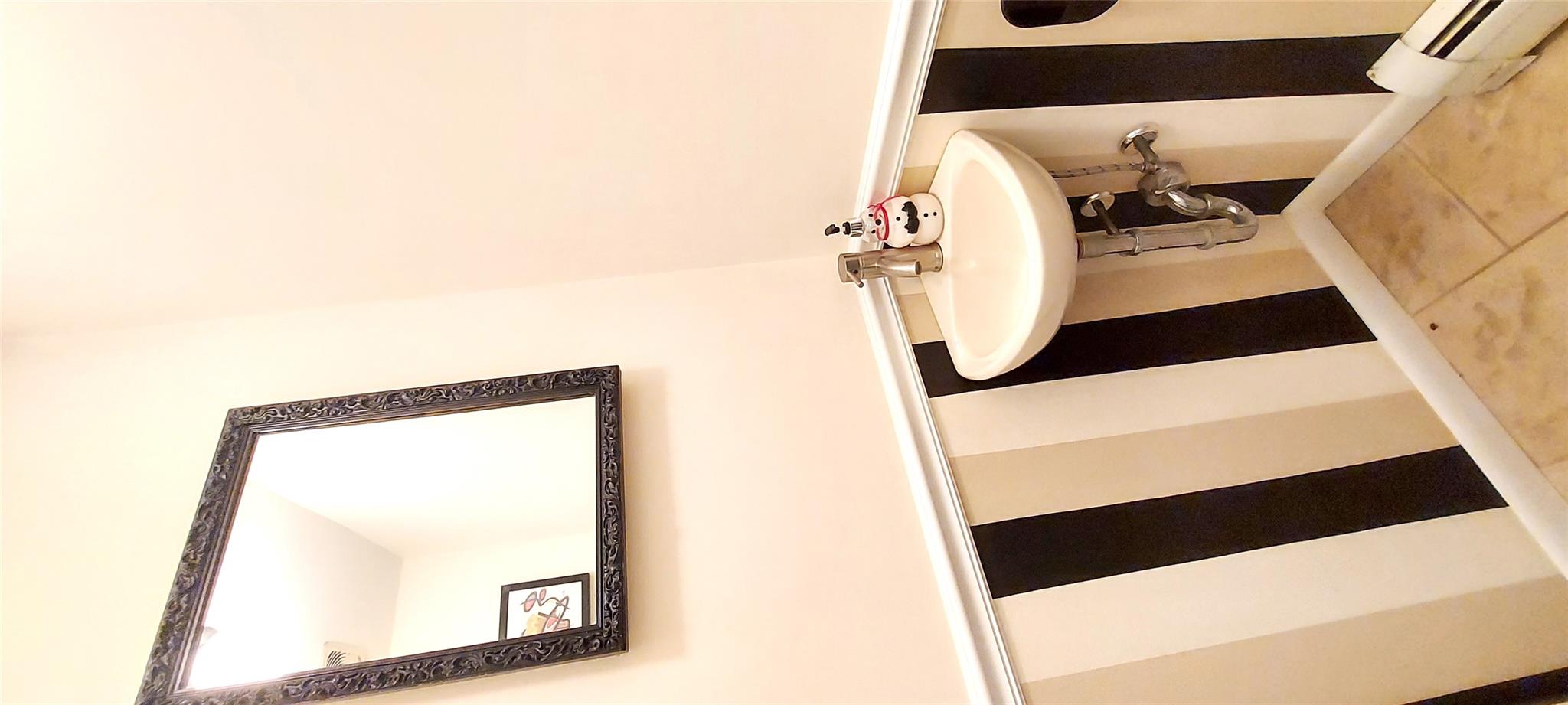 2 N Eckerson Lane, Spring Valley, NY 10977