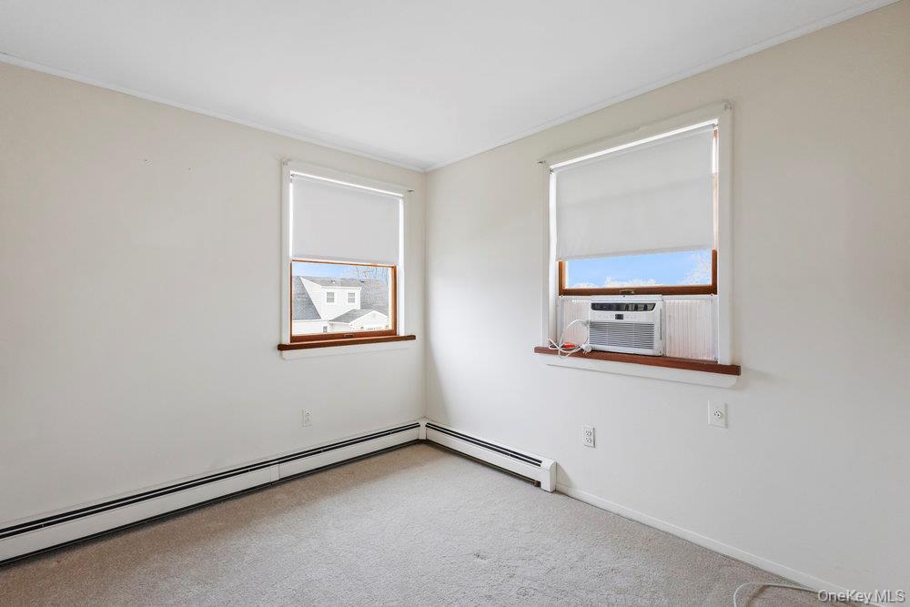 345 N Wisconsin Avenue, Massapequa, NY 11758