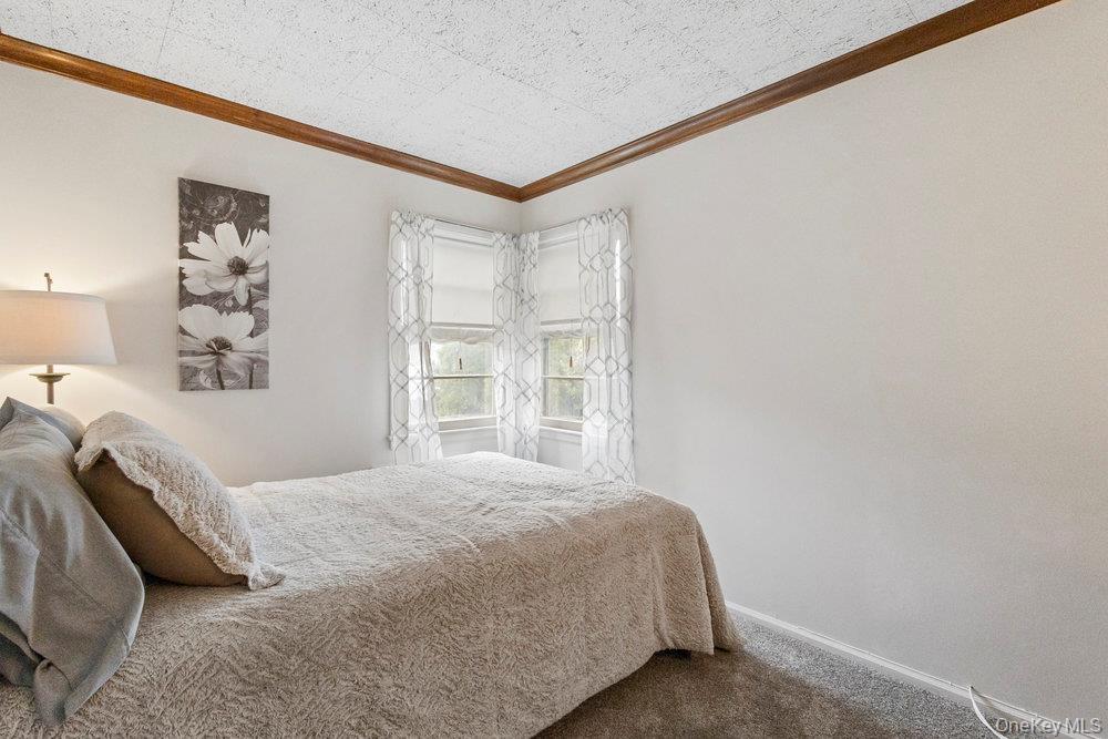 345 N Wisconsin Avenue, Massapequa, NY 11758