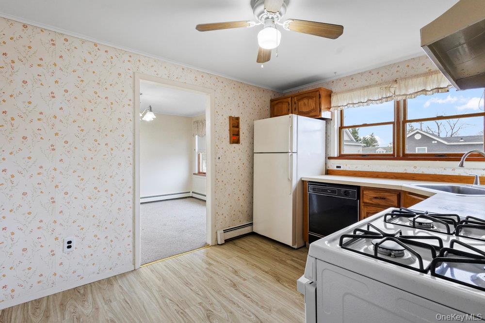 345 N Wisconsin Avenue, Massapequa, NY 11758