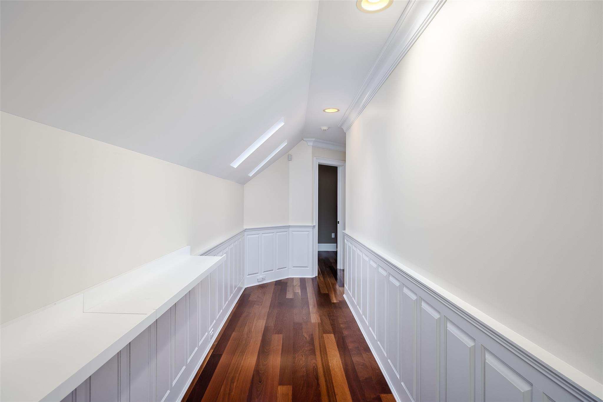 1 Uva Way, Port Jefferson, NY 11777