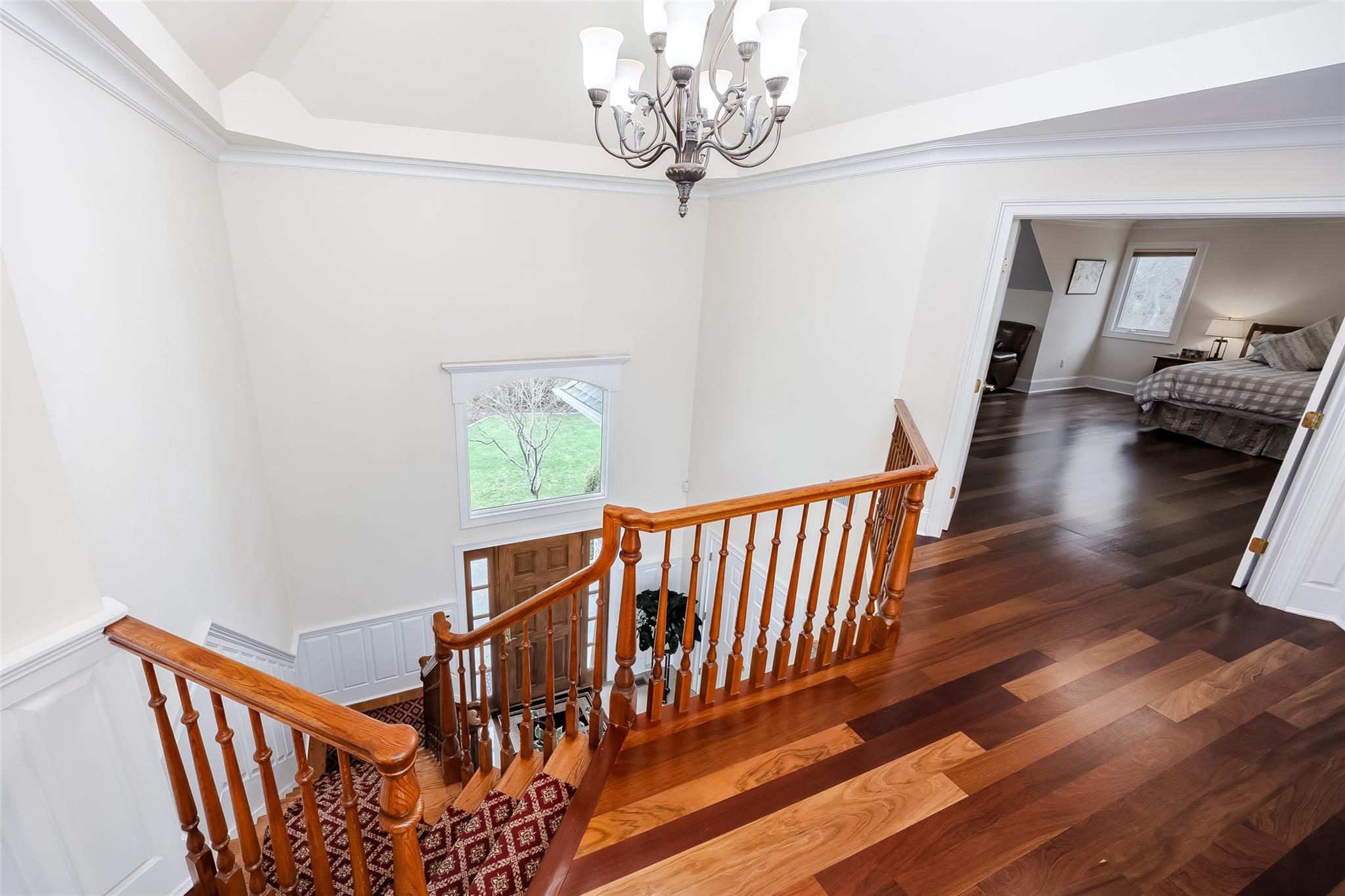 1 Uva Way, Port Jefferson, NY 11777