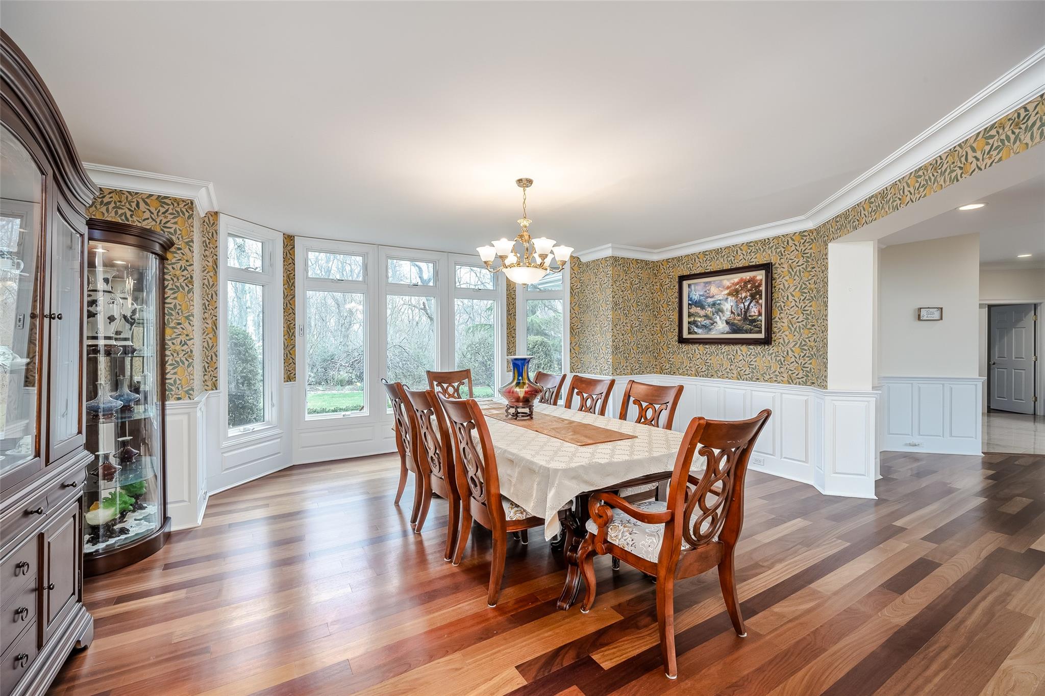 1 Uva Way, Port Jefferson, NY 11777