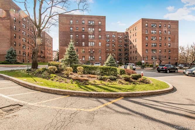 2 Fisher DR # 418, Mount Vernon, NY 10552