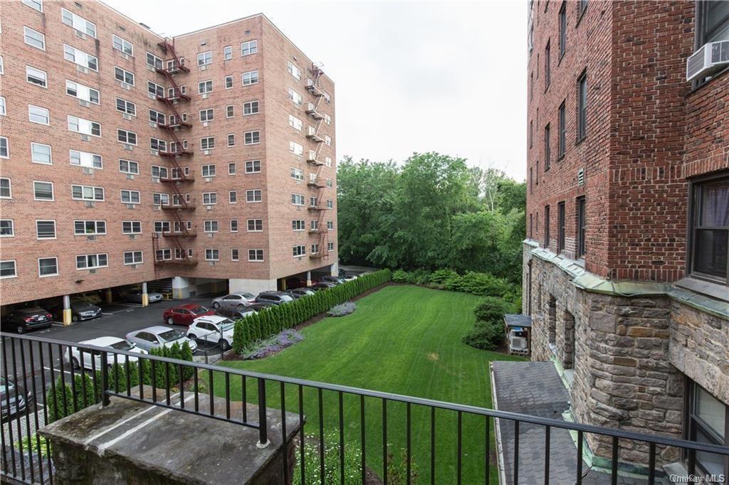 68 E Hartsdale Avenue # 3K, Hartsdale, NY 10530