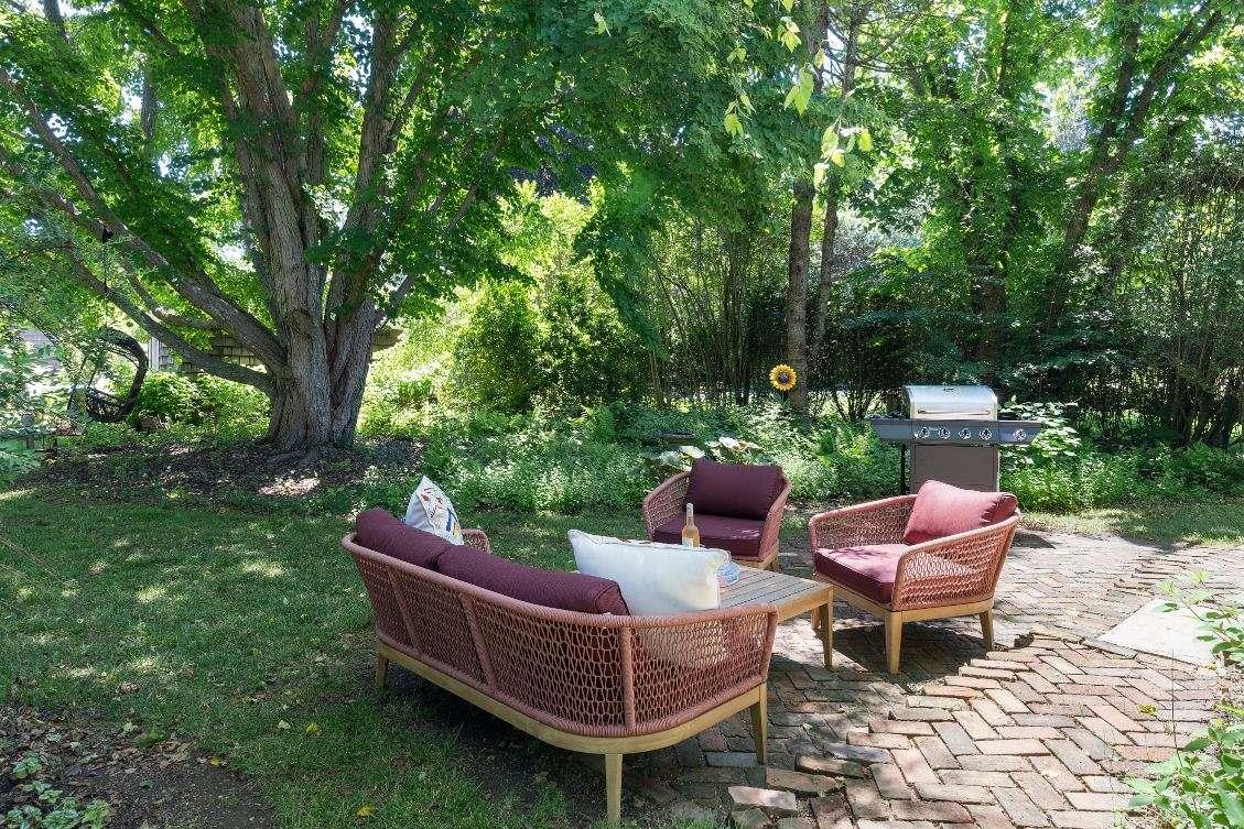 10 Pleasant Lane, East Hampton, NY 11937