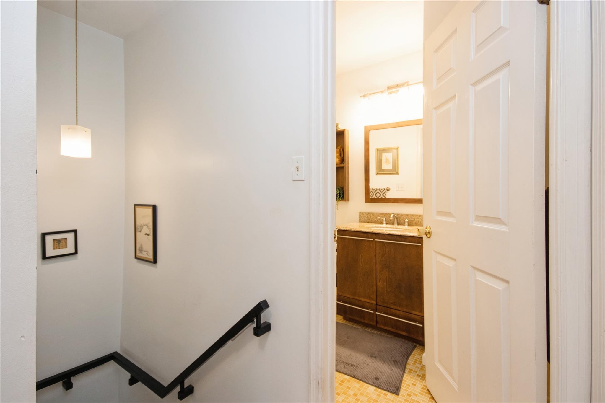 15 Helen Court, Beacon, NY 12508