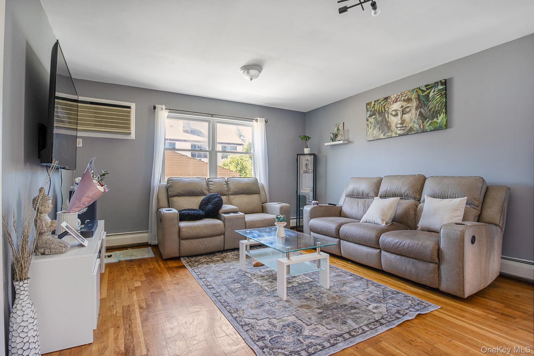 13506 62nd Road Road, Flushing, NY 11367