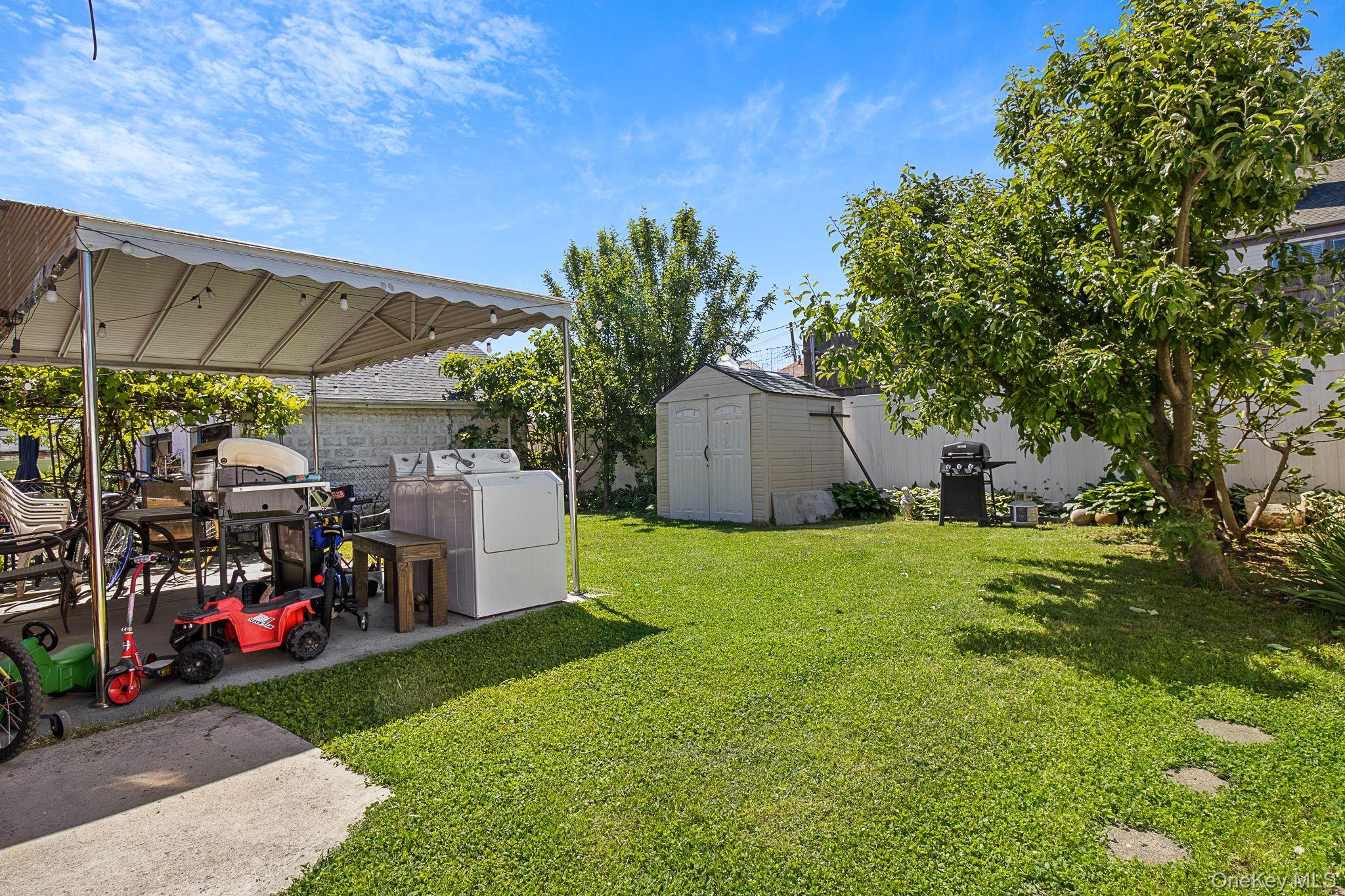 13506 62nd Road Road, Flushing, NY 11367