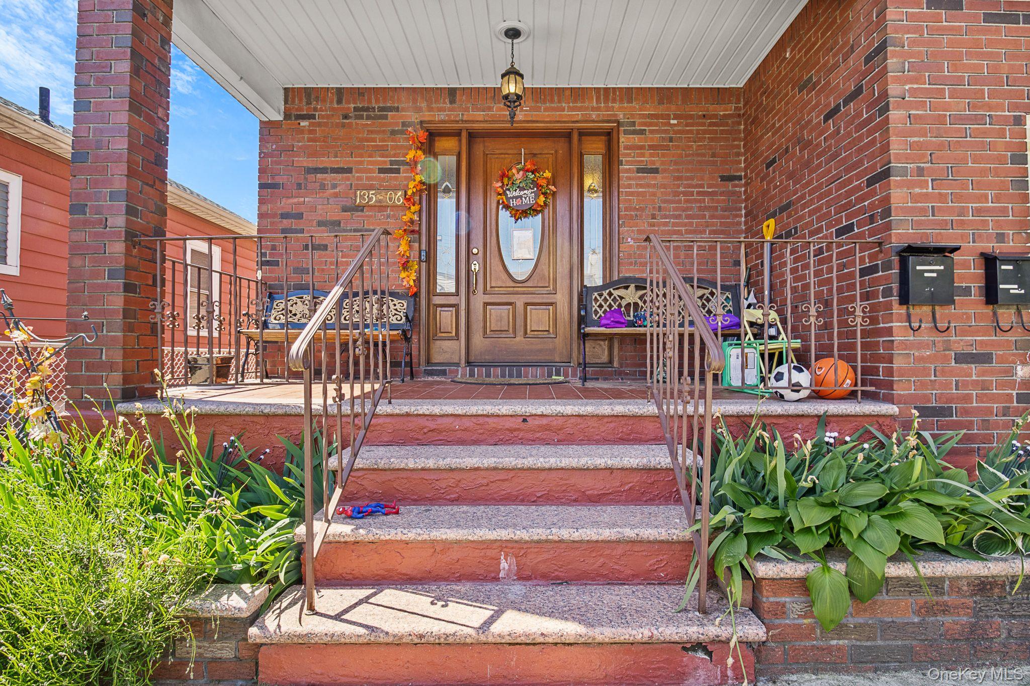 13506 62nd Road Road, Flushing, NY 11367