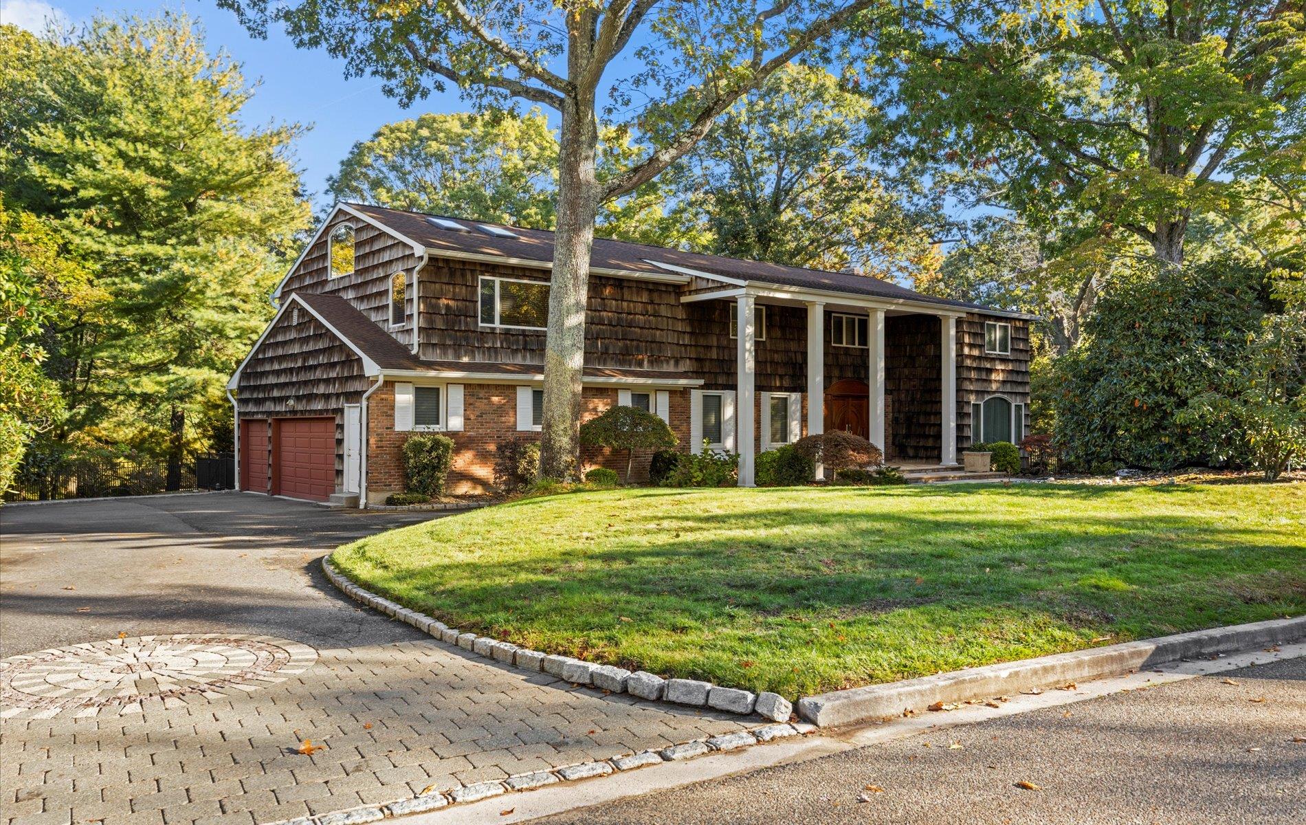 98 Cypress Drive, Woodbury, NY 11797